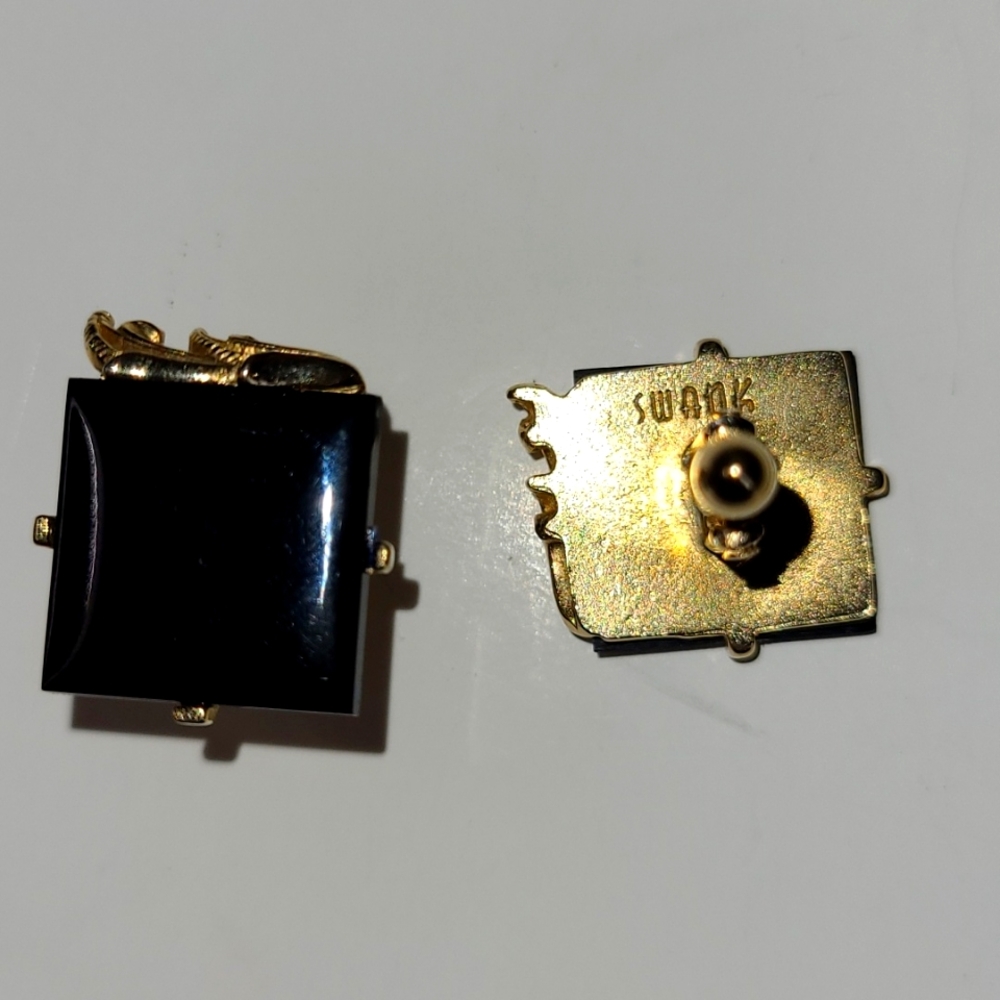 Vintage mid century SWANK black and gold cufflinks
